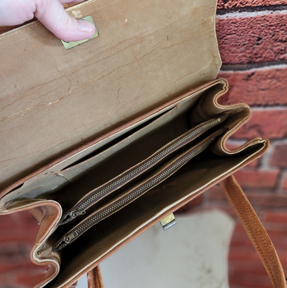 Vintage tooled leather satchel - Picture 6 of 10